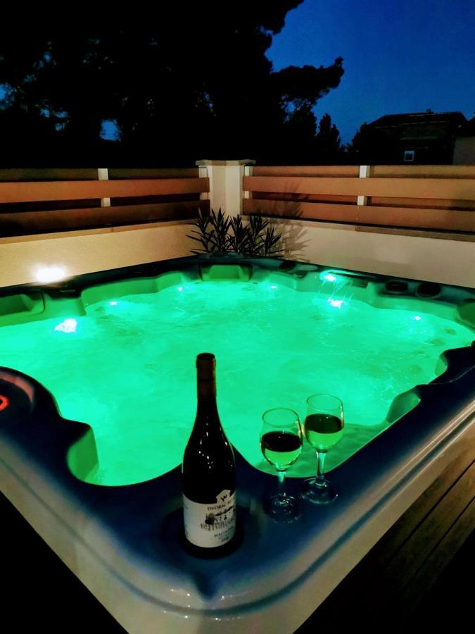 Villa Olivia - New And Modern House With Pool, Souna, Jacuzzi & Playground, Liznjan - Istra Zewnętrze zdjęcie